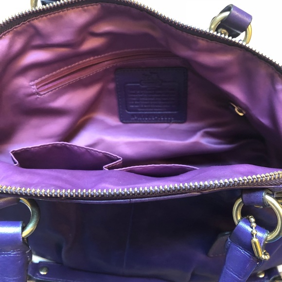 Coach purse - Picture 2 of 2